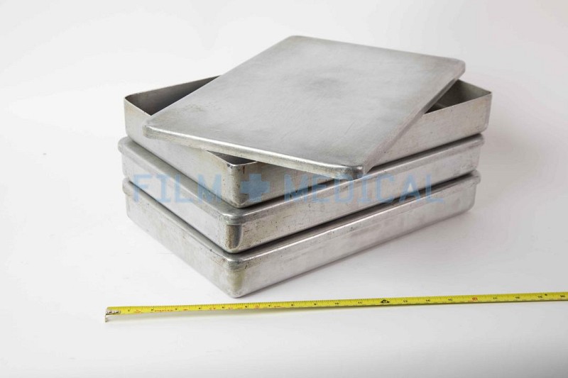 Trays Metal with Lids Large (priced individually)